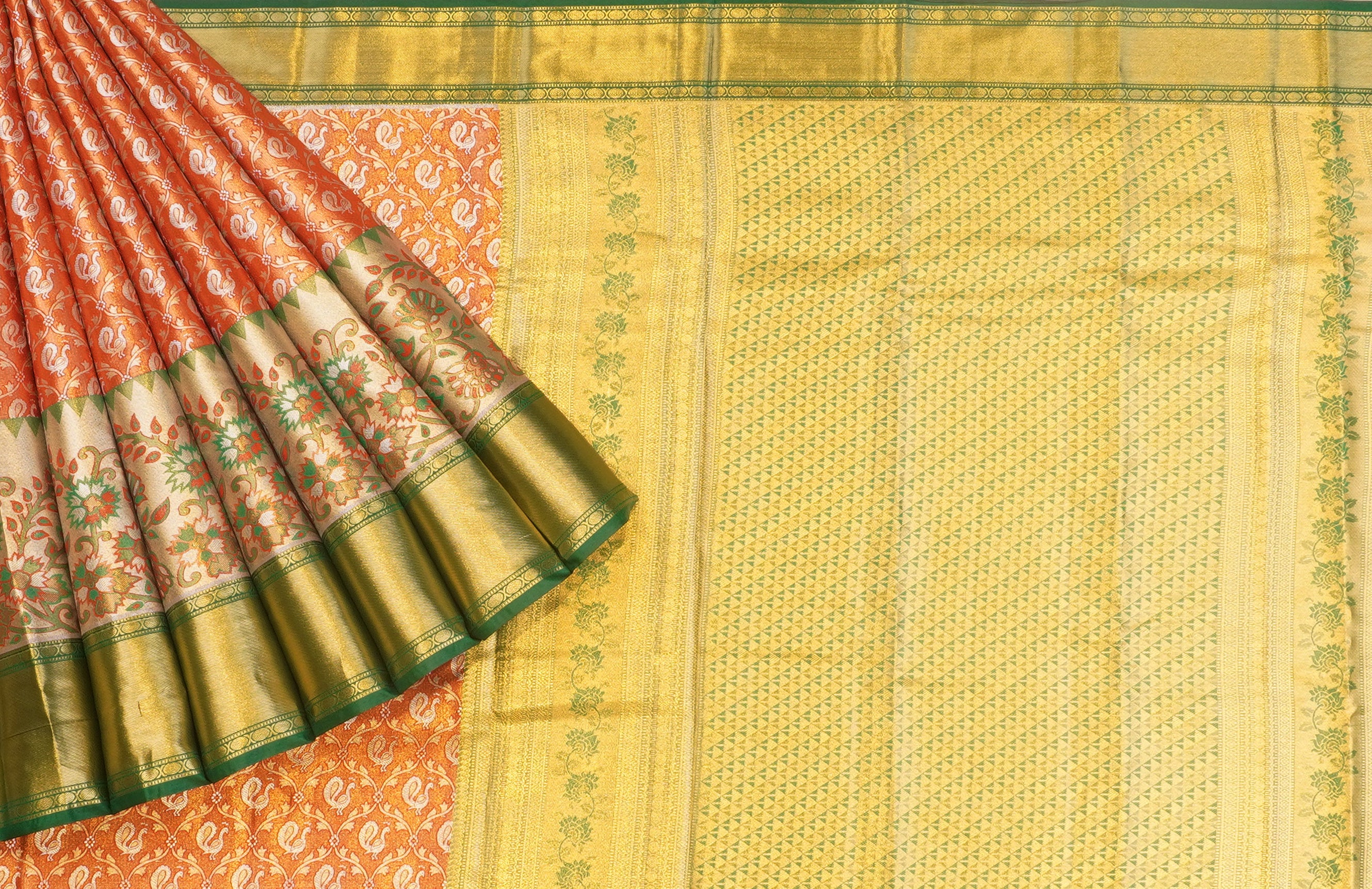 JSB- 9644 | Red & Green Kanchi Tissue Pattu Saree